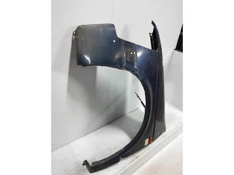 Recambio de aleta delantera izquierda para chrysler voyager (gs) 2.5 turbodiesel referencia OEM IAM   