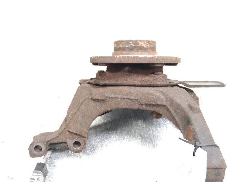 Recambio de mangueta delantera derecha para opel zafira b 2.2 16v cat (z 22 yh / lch) referencia OEM IAM   