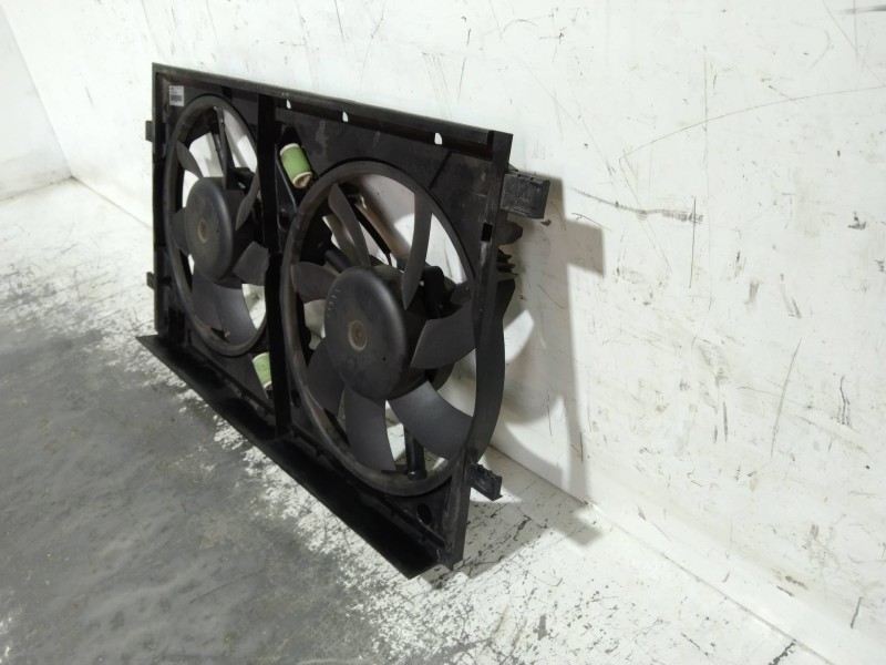 Recambio de electroventilador para opel insignia berlina selective referencia OEM IAM 22915609 CE516002  Recambio de electroventilador para opel insignia berlina selective referencia OEM IAM 22915609 CE516002