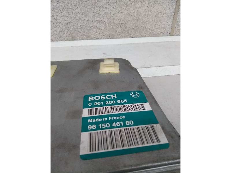Recambio de centralita motor uce para peugeot 405 berlina referencia OEM IAM 0261200665 9615046180 
