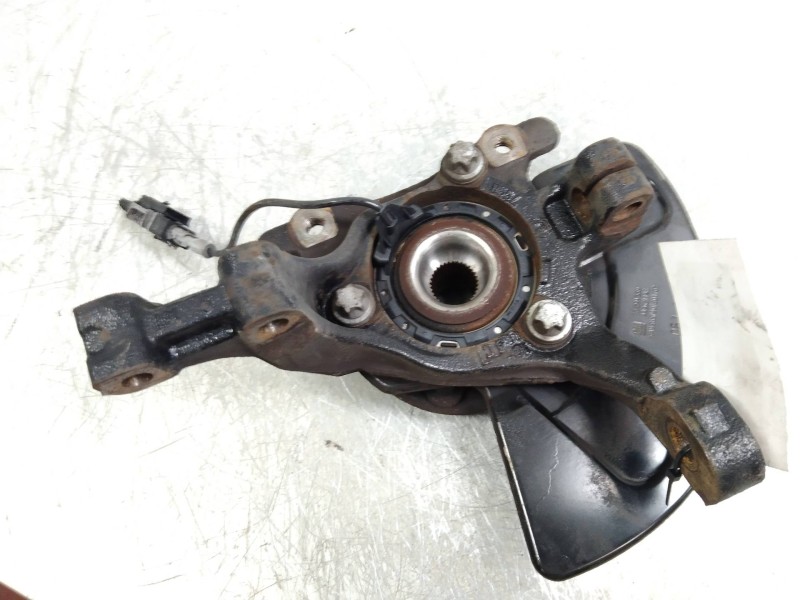 Recambio de mangueta delantera izquierda para opel zafira b edition ´´111 jahre´´ referencia OEM IAM   