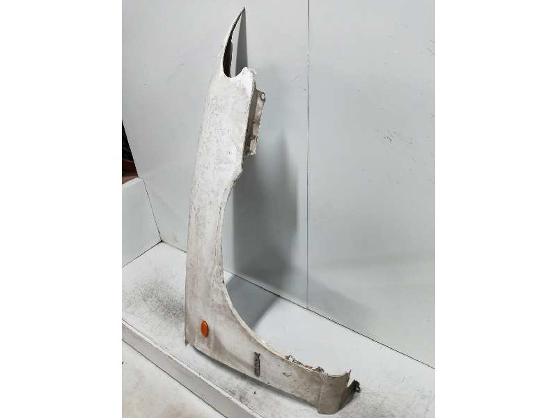 Recambio de aleta delantera derecha para daewoo nubira berlina referencia OEM IAM   