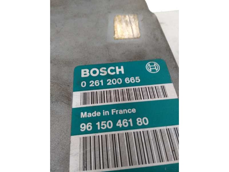 Recambio de centralita motor uce para peugeot 405 berlina referencia OEM IAM 0261200665 9615046180 