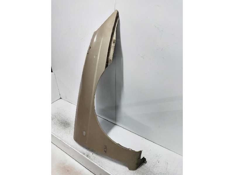 Recambio de aleta delantera derecha para daewoo nubira berlina referencia OEM IAM   