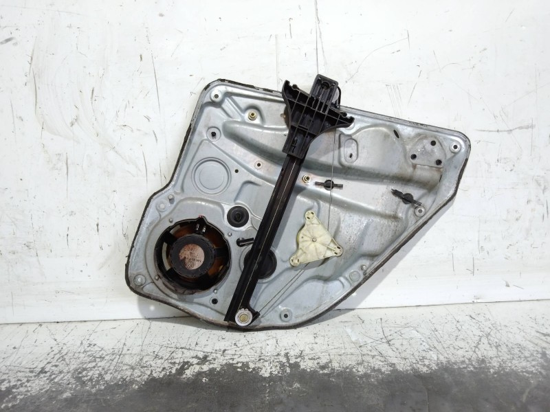 Recambio de elevalunas trasero izquierdo para volkswagen bora berlina (1j2) highline referencia OEM IAM 1J5839755A 1J5839729G 