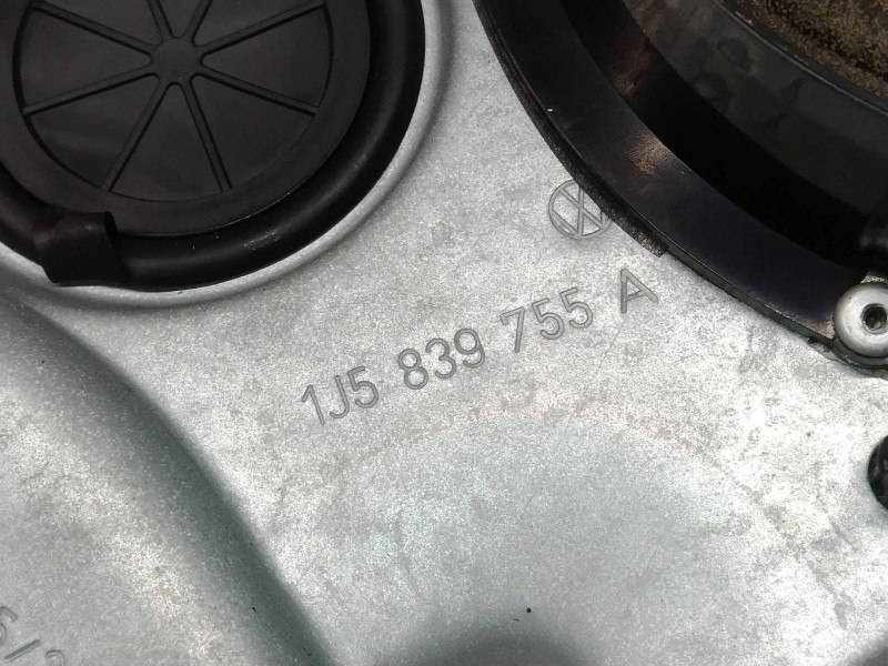 Recambio de elevalunas trasero izquierdo para volkswagen bora berlina (1j2) highline referencia OEM IAM 1J5839755A 1J5839729G 