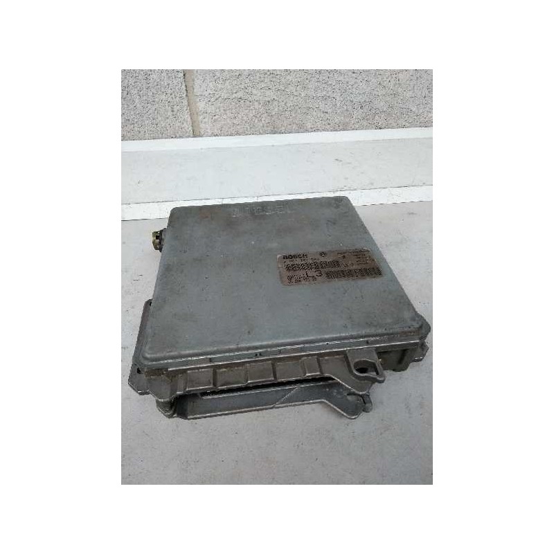 Recambio de centralita motor uce para peugeot 605 2.5 turbodiesel cat referencia OEM IAM 0281001589 9628607180 L3