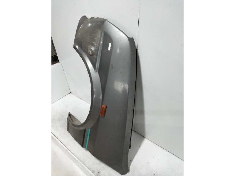 Recambio de aleta delantera izquierda para austin rover metro 1.3 referencia OEM IAM   