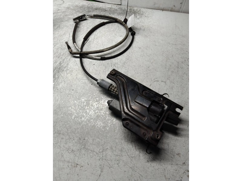 Recambio de freno de mano electrico para opel insignia berlina 2.0 16v cdti referencia OEM IAM A2C53440441 A2C53440984 22792204