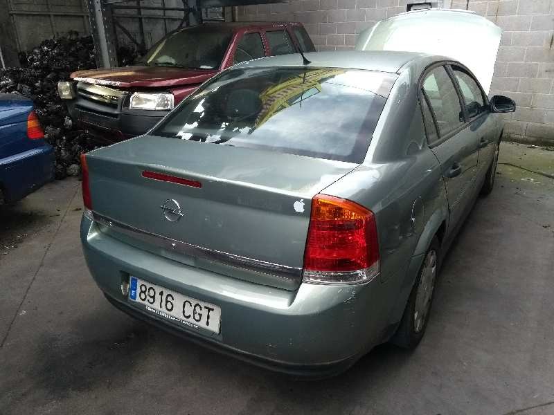 opel vectra c berlina del año 2003