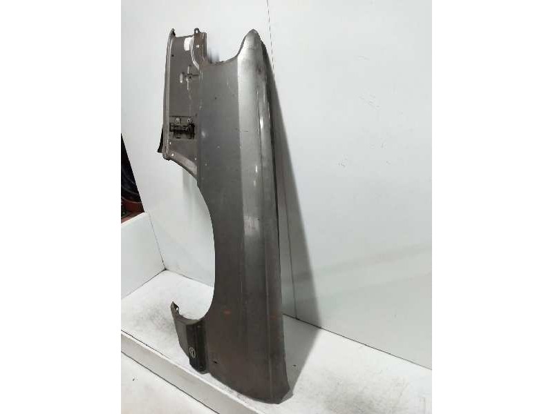 Recambio de aleta delantera izquierda para audi 100 berlina (443) referencia OEM IAM   