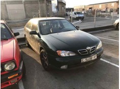 nissan primera berlina (p11) del año 2000
