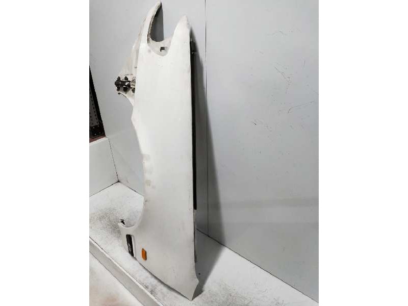 Recambio de aleta delantera izquierda para audi 100 berlina (c4) 2.5 tdi referencia OEM IAM   