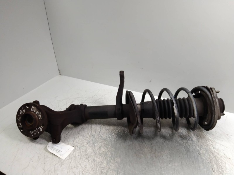 Recambio de mangueta delantera derecha para peugeot 106 (s2) max referencia OEM IAM   