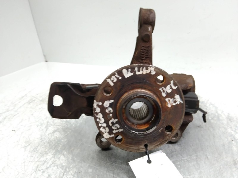 Recambio de mangueta delantera derecha para peugeot 107 rc-line referencia OEM IAM   