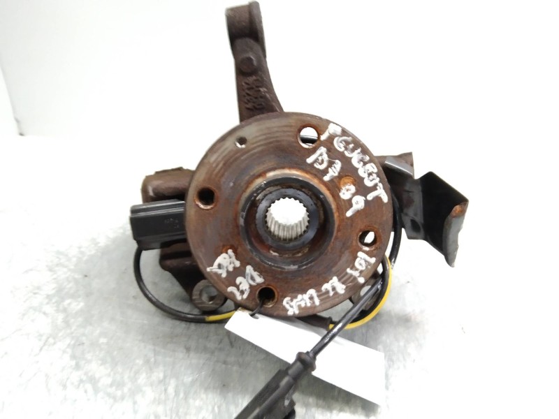 Recambio de mangueta delantera izquierda para peugeot 107 rc-line referencia OEM IAM   