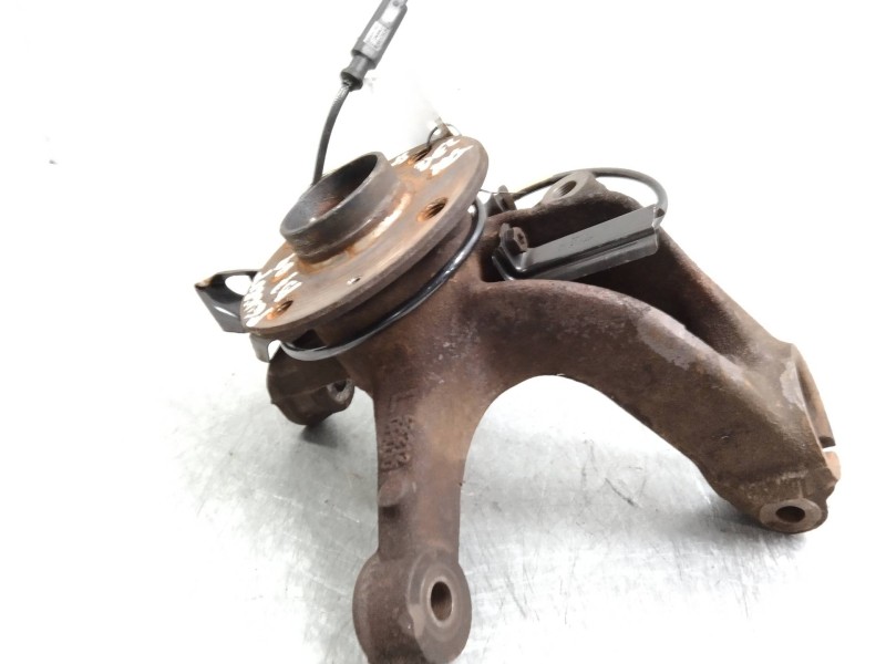 Recambio de mangueta delantera izquierda para peugeot 107 rc-line referencia OEM IAM   