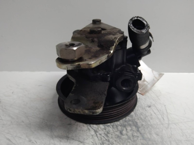 Recambio de bomba direccion para nissan cabstar 01.04  3.0 diesel referencia OEM IAM   