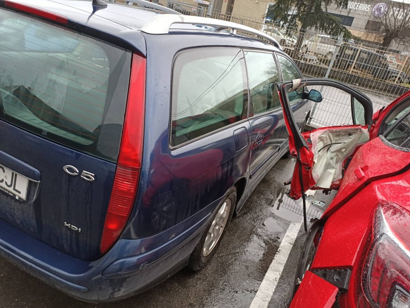 citroen c5 berlina del año 2003