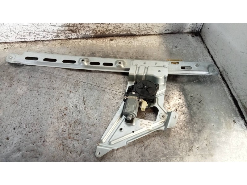 Recambio de elevalunas delantero izquierdo para mercedes sprinter iii furgón fwd 211/214 cdi fwd l1 (910.621) referencia OEM IAM