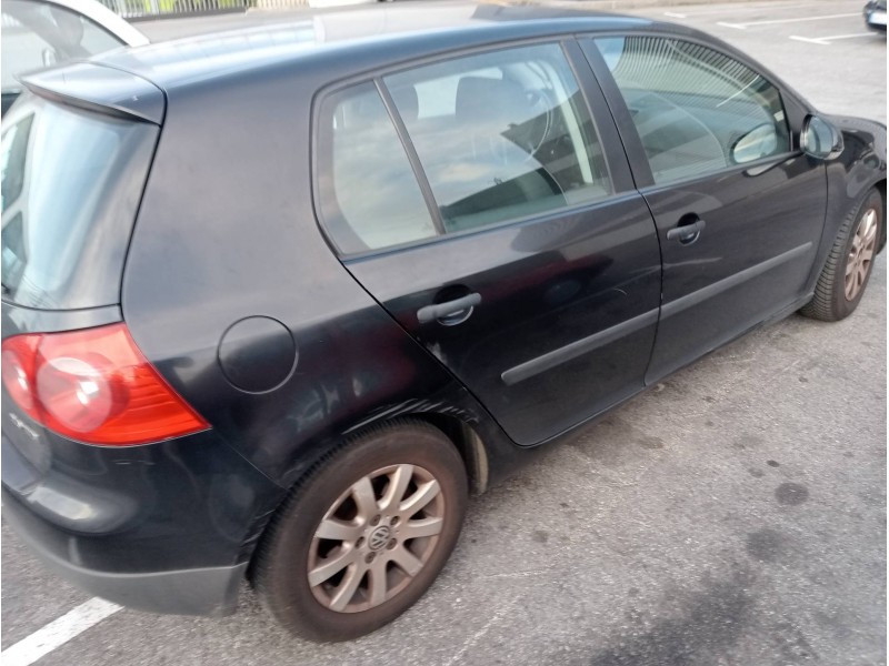 volkswagen golf v berlina (1k1) del año 2004