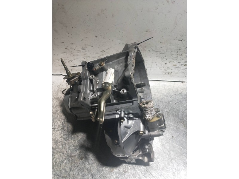 Recambio de caja cambios para citroen xsara berlina 1.4 hdi referencia OEM IAM 20DM54 7688513A 
