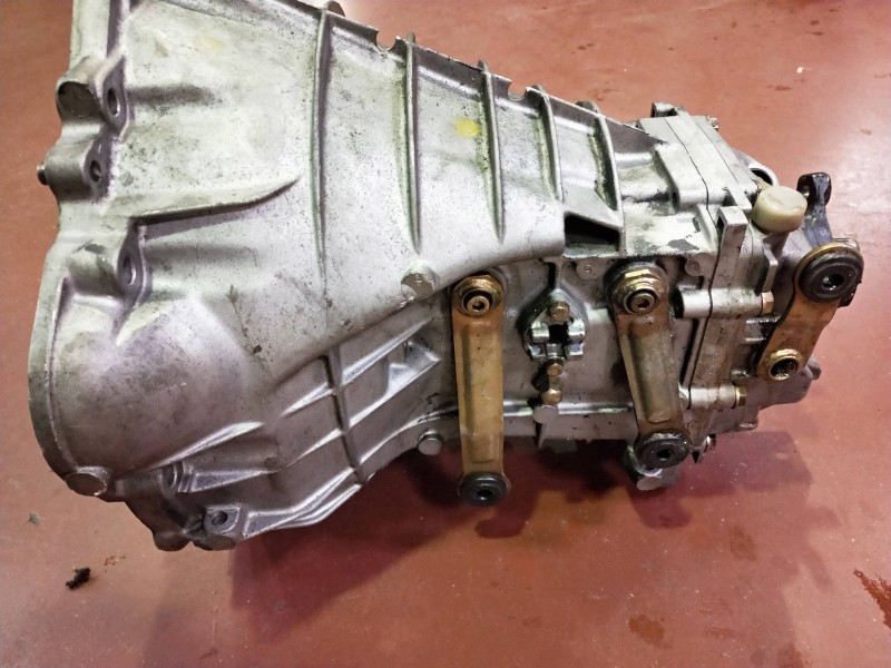 Recambio de caja cambios para mercedes clase c (w201) berlina d 190 (201.122) referencia OEM IAM 2012600101 716213 00630133