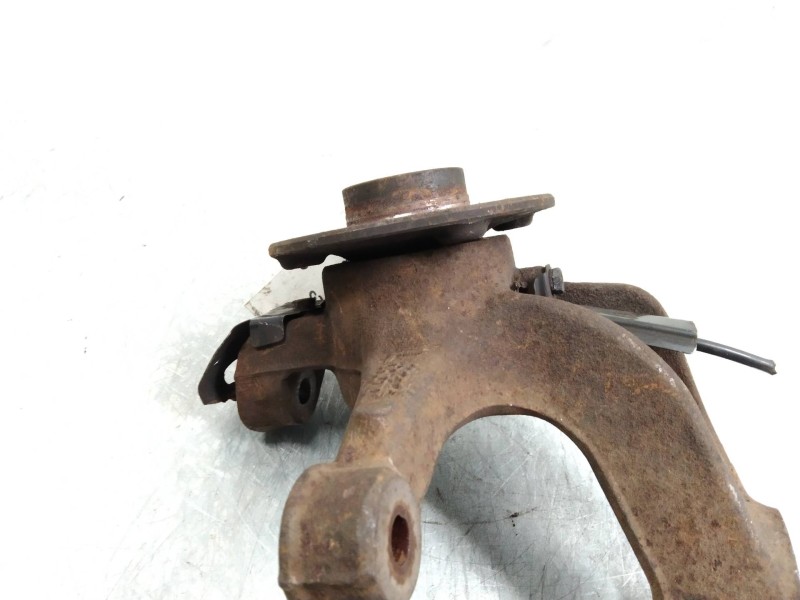 Recambio de mangueta delantera izquierda para peugeot 107 urban move referencia OEM IAM    Recambio de mangueta delantera izquierda para peugeot 107 urban move referencia OEM IAM