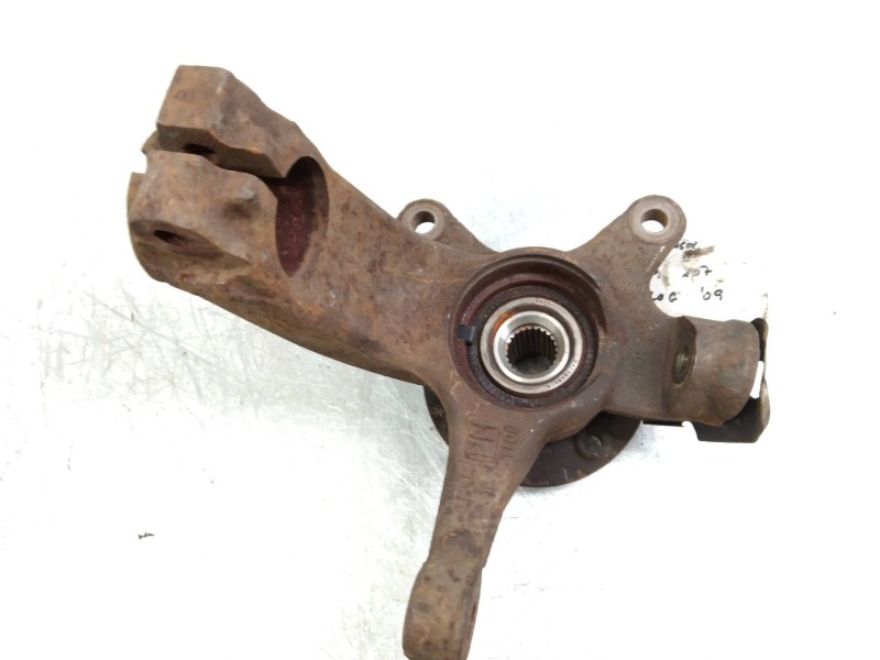 Recambio de mangueta delantera izquierda para peugeot 107 urban move referencia OEM IAM    Recambio de mangueta delantera izquierda para peugeot 107 urban move referencia OEM IAM