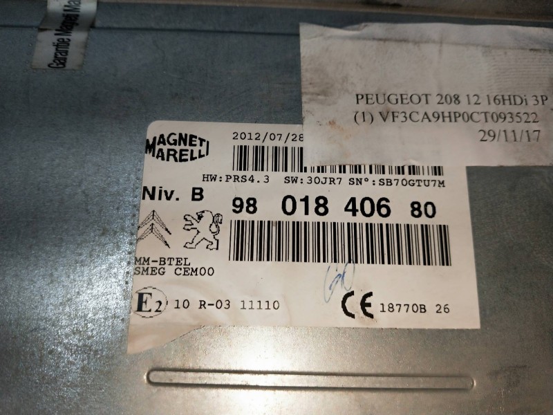 Recambio de sistema audio / radio cd para peugeot 208 1.6 e-hdi fap referencia OEM IAM 9801840680  