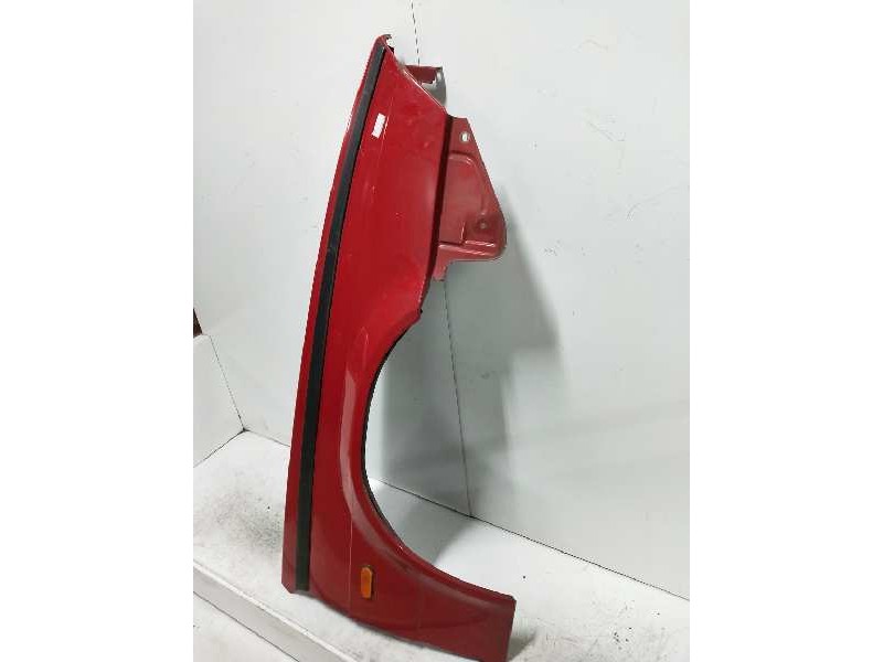 Recambio de aleta delantera derecha para alfa romeo 75 referencia OEM IAM   