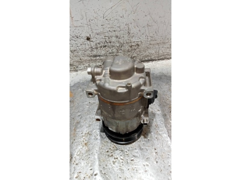 Recambio de compresor aire acondicionado para hyundai i20 active tecno referencia OEM IAM CA500ALEKA04  