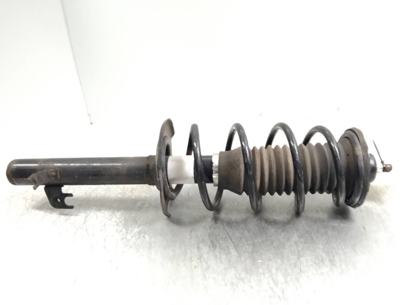 Recambio de amortiguador delantero derecho para peugeot 107 1.0 cat (384f) referencia OEM IAM   