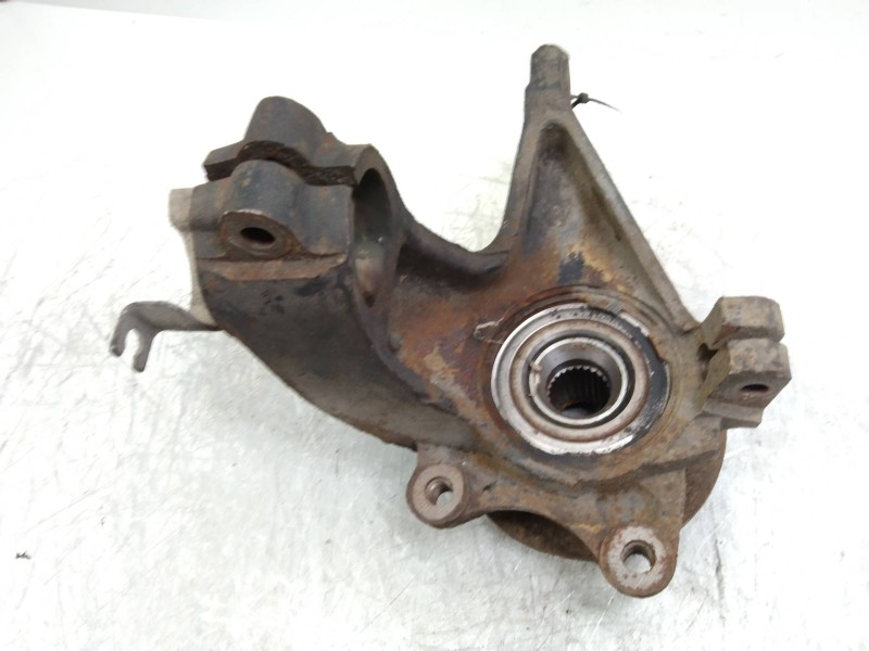 Recambio de mangueta delantera derecha para peugeot 206 berlina xs referencia OEM IAM   