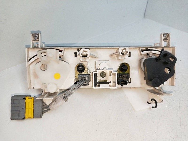 Recambio de mando calefaccion / aire acondicionado para peugeot 406 berlina (s1/s2) 2.0 hdi cat referencia OEM IAM 69360002 6586