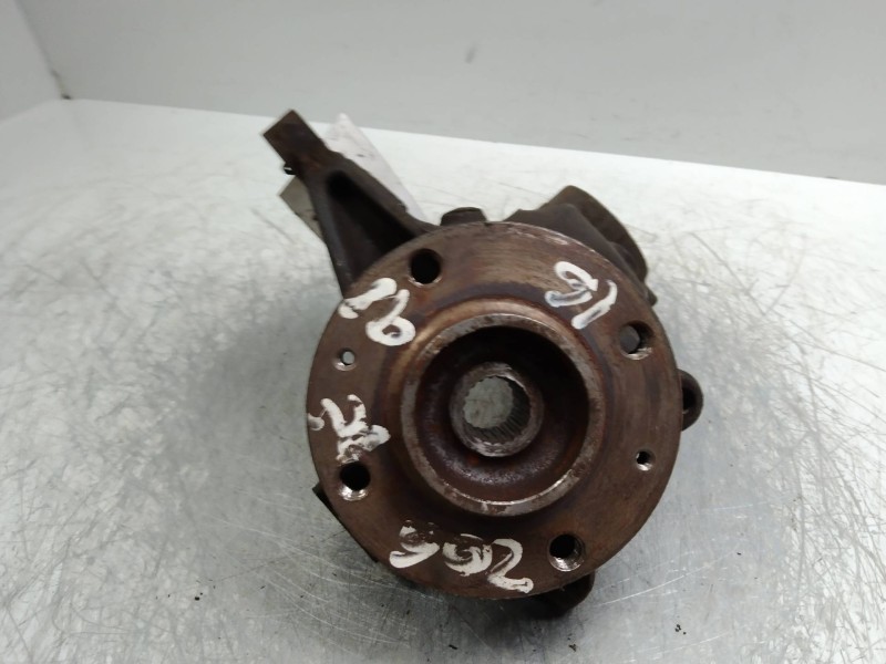 Recambio de mangueta delantera derecha para peugeot 206 berlina referencia OEM IAM   