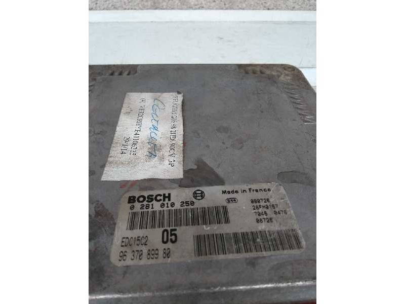 Recambio de centralita motor uce para peugeot 206 berlina referencia OEM IAM 0281010250 9637089980 EDC15C2 05