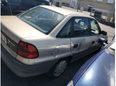 opel astra f berlina del año 1997 2