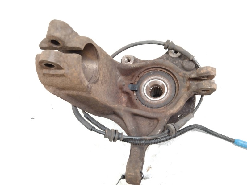 Recambio de mangueta delantera izquierda para peugeot 207 confort referencia OEM IAM   