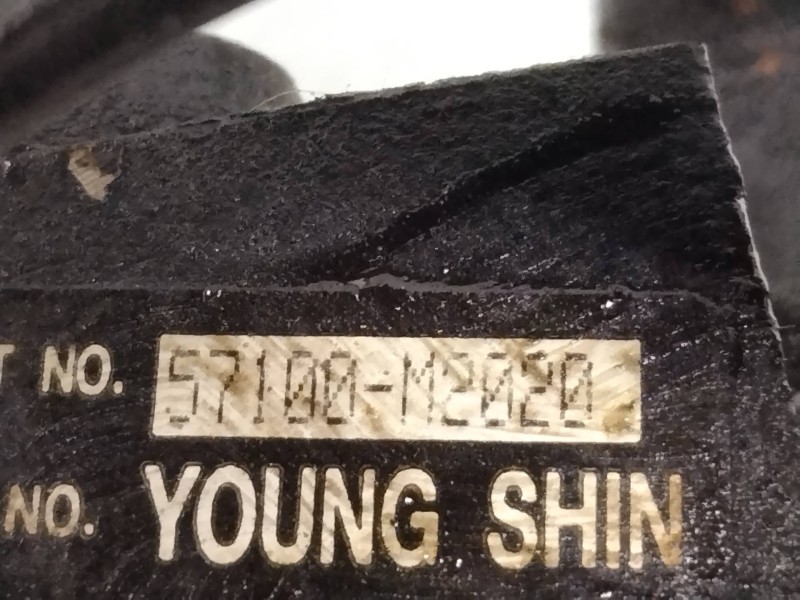 Recambio de bomba direccion para hyundai santamo gl referencia OEM IAM 57100M2020  