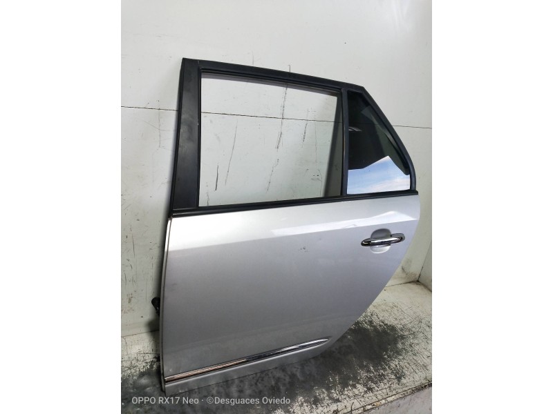 Recambio de puerta trasera izquierda para kia carens (un) emotion referencia OEM IAM   5P
