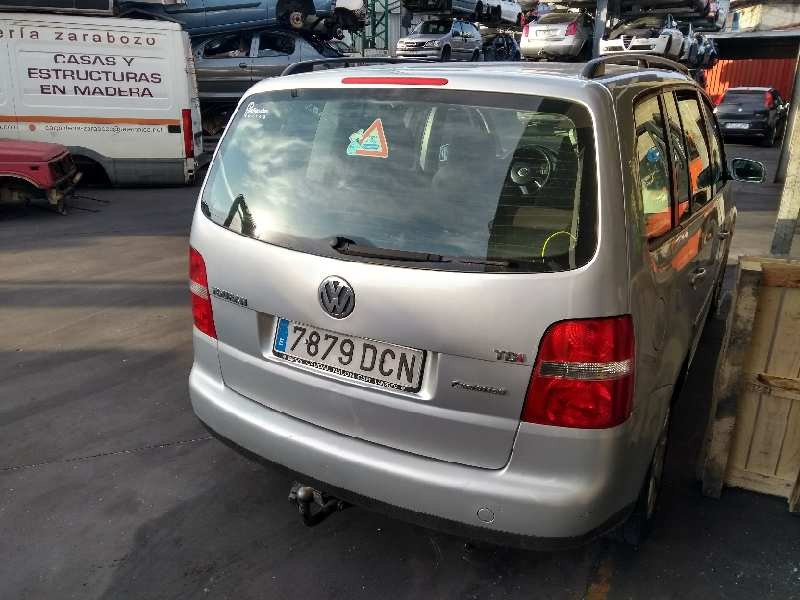 volkswagen touran (1t1) del año 2004