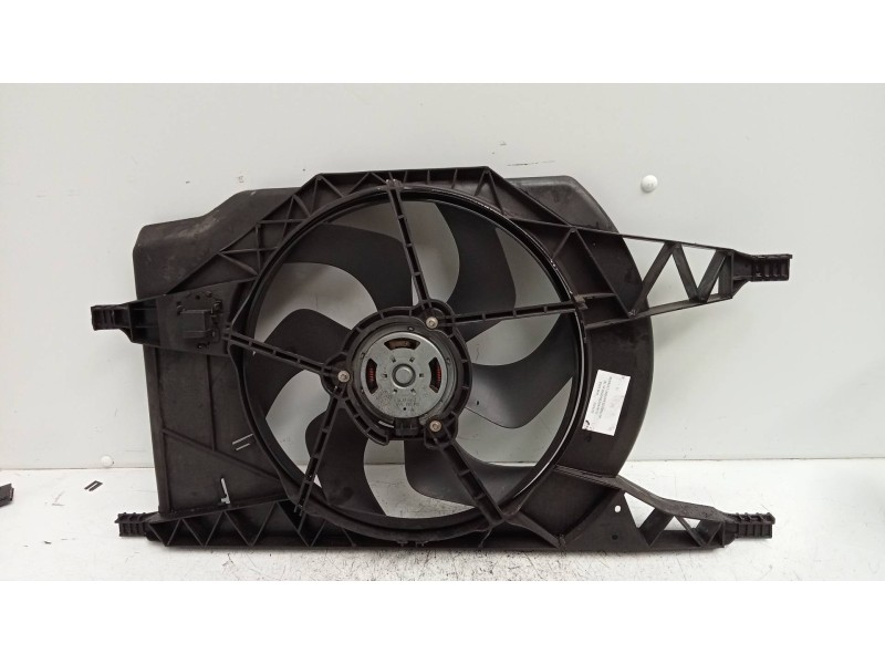 Recambio de electroventilador para renault laguna ii (bg0) authentique referencia OEM IAM 8200025635  