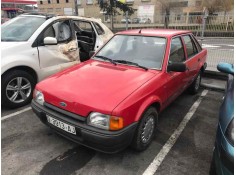 ford escort berlina del año 1986