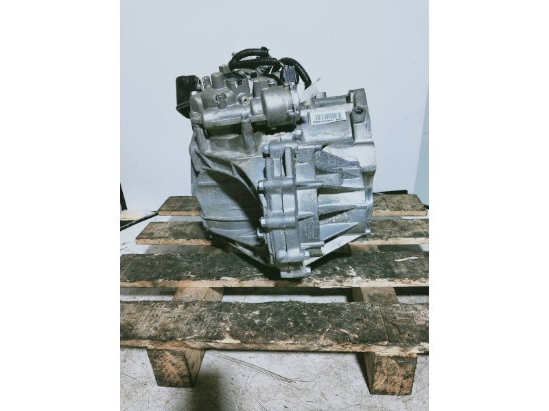 Recambio de caja cambios para hyundai i20 active tecno referencia OEM IAM M06GJD 406841 