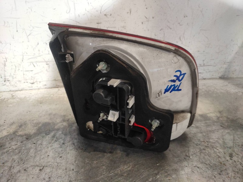 Recambio de piloto trasero derecho interior para volkswagen touareg (7la) tdi v10 referencia OEM IAM 7L6945095K  