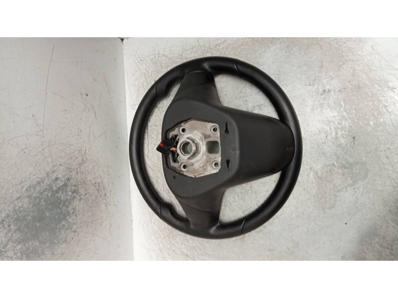 Recambio de volante para opel zafira tourer selective referencia OEM IAM 13351029  