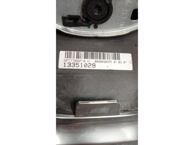 Recambio de volante para opel zafira tourer selective referencia OEM IAM 13351029  