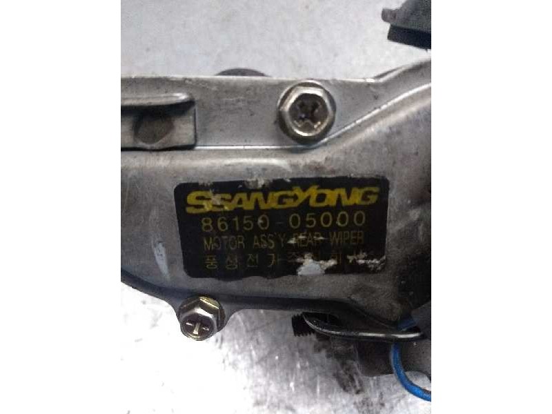Recambio de motor limpia trasero para ssangyong musso 2.9 turbodiesel cat referencia OEM IAM 8615005000  