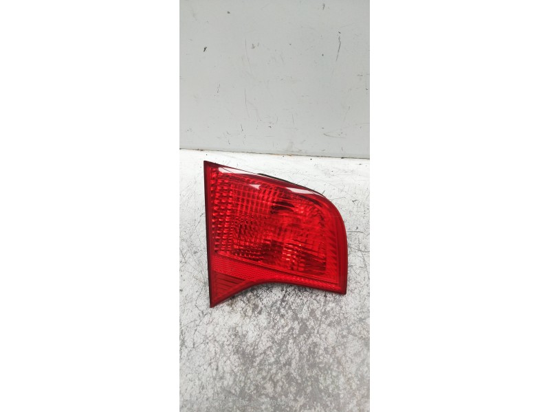 Recambio de piloto trasero izquierdo interior para audi a4 berlina (8e) 2.0 tdi quattro (dpf) (103kw) referencia OEM IAM   